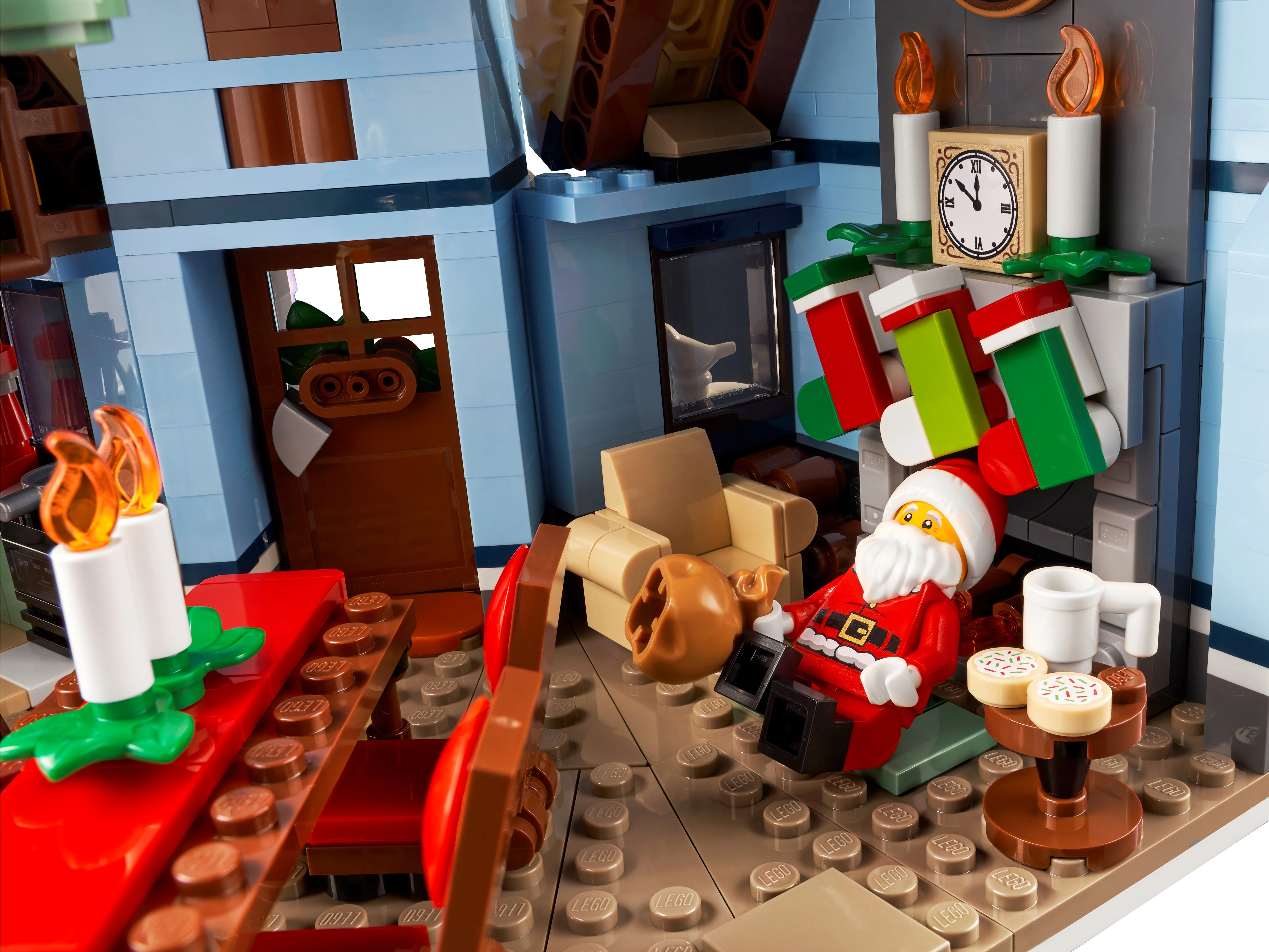 LEGO Santa’s Visit 10293 Alt9