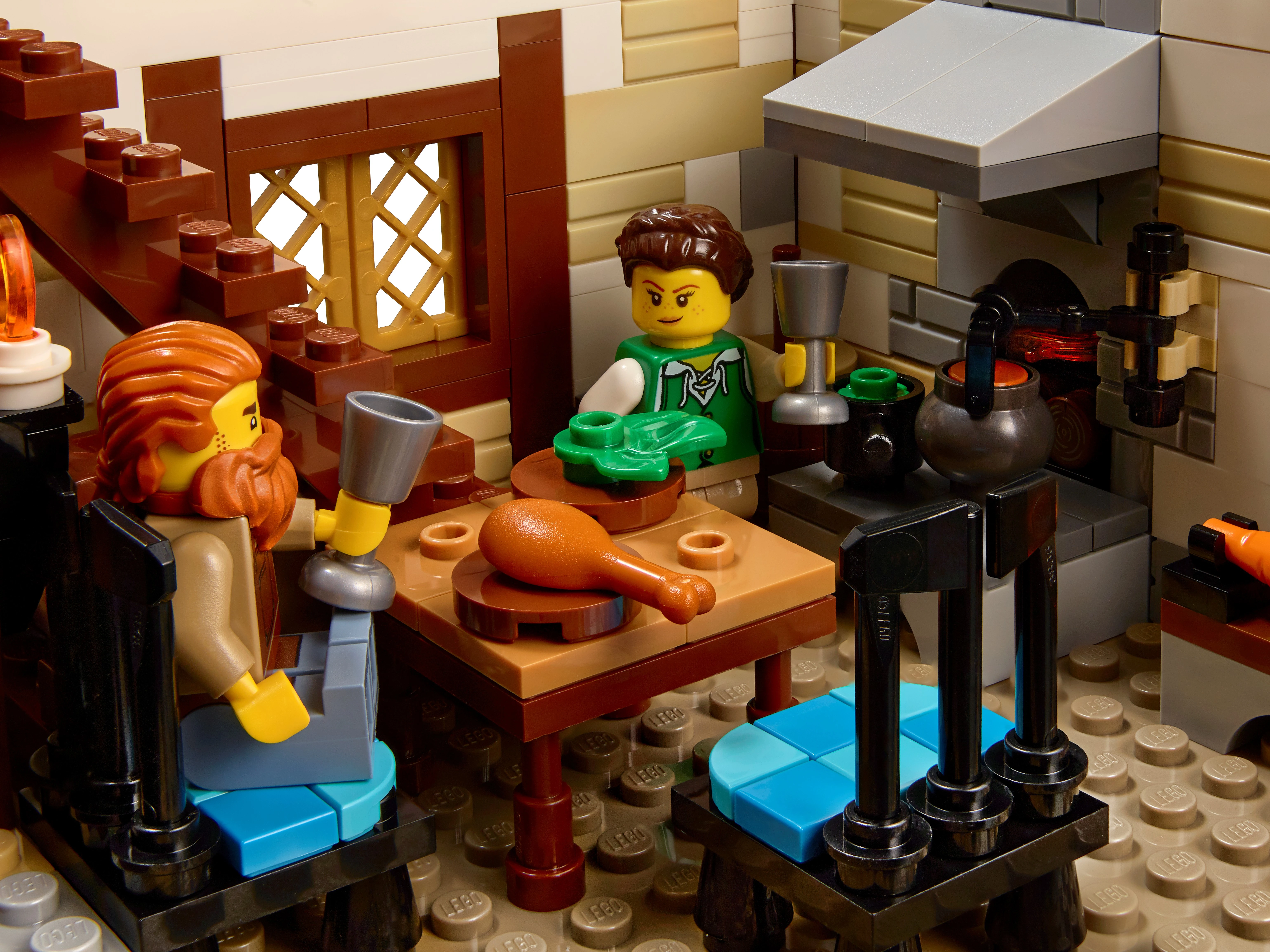 LEGO Medieval Blacksmith 21325 Alt12